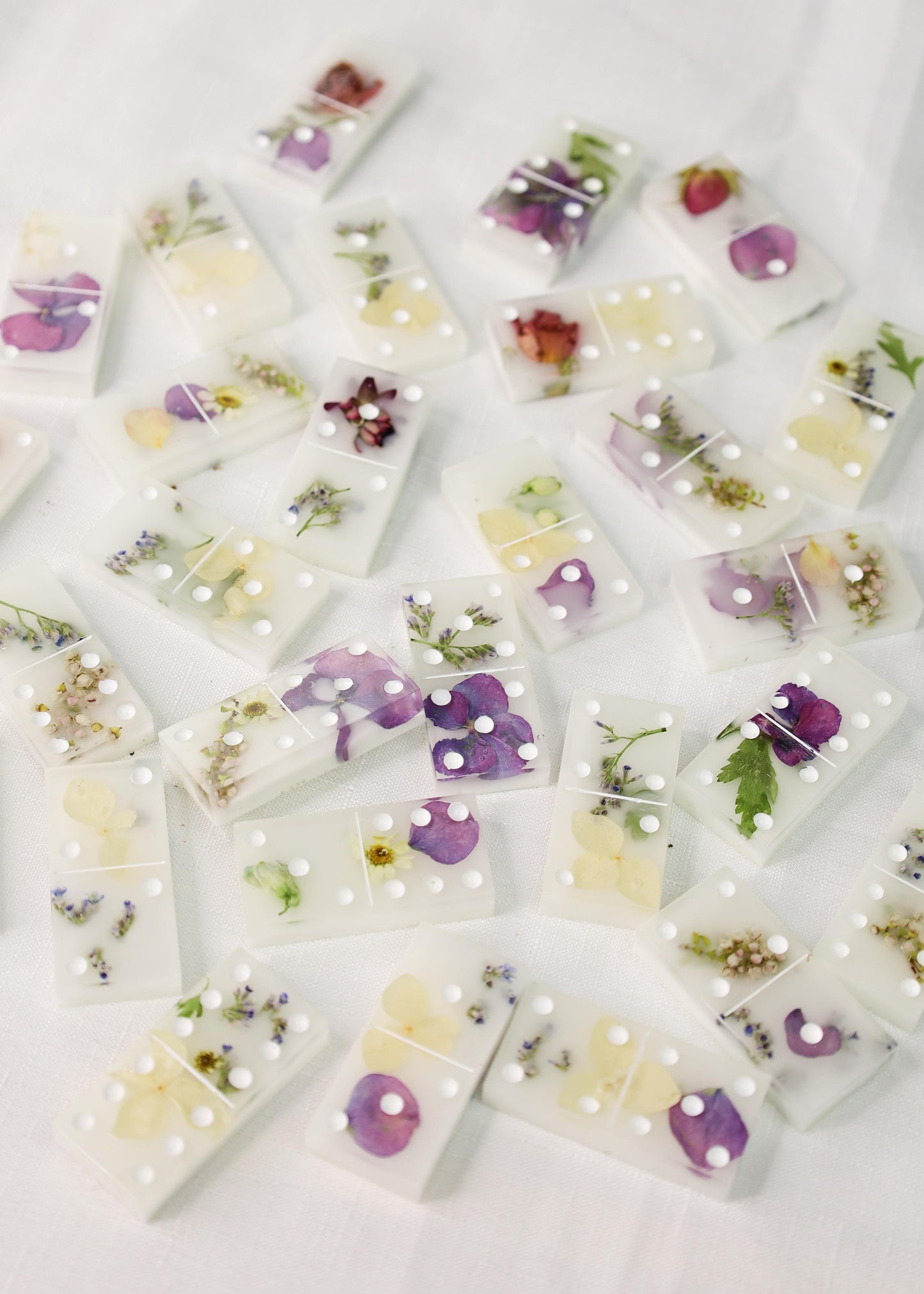 Resin Flower Domino’s Set