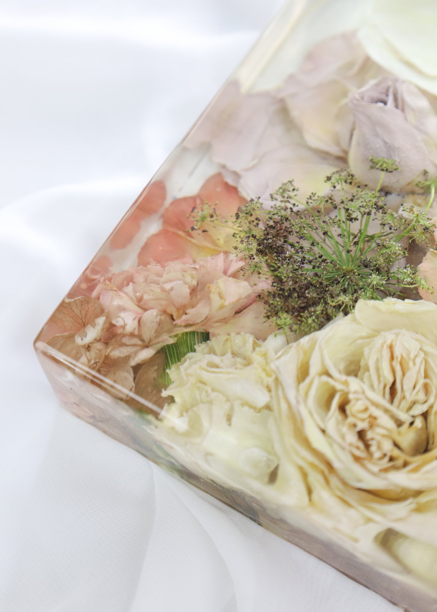 Flowers Preserved In Resin Arch Block