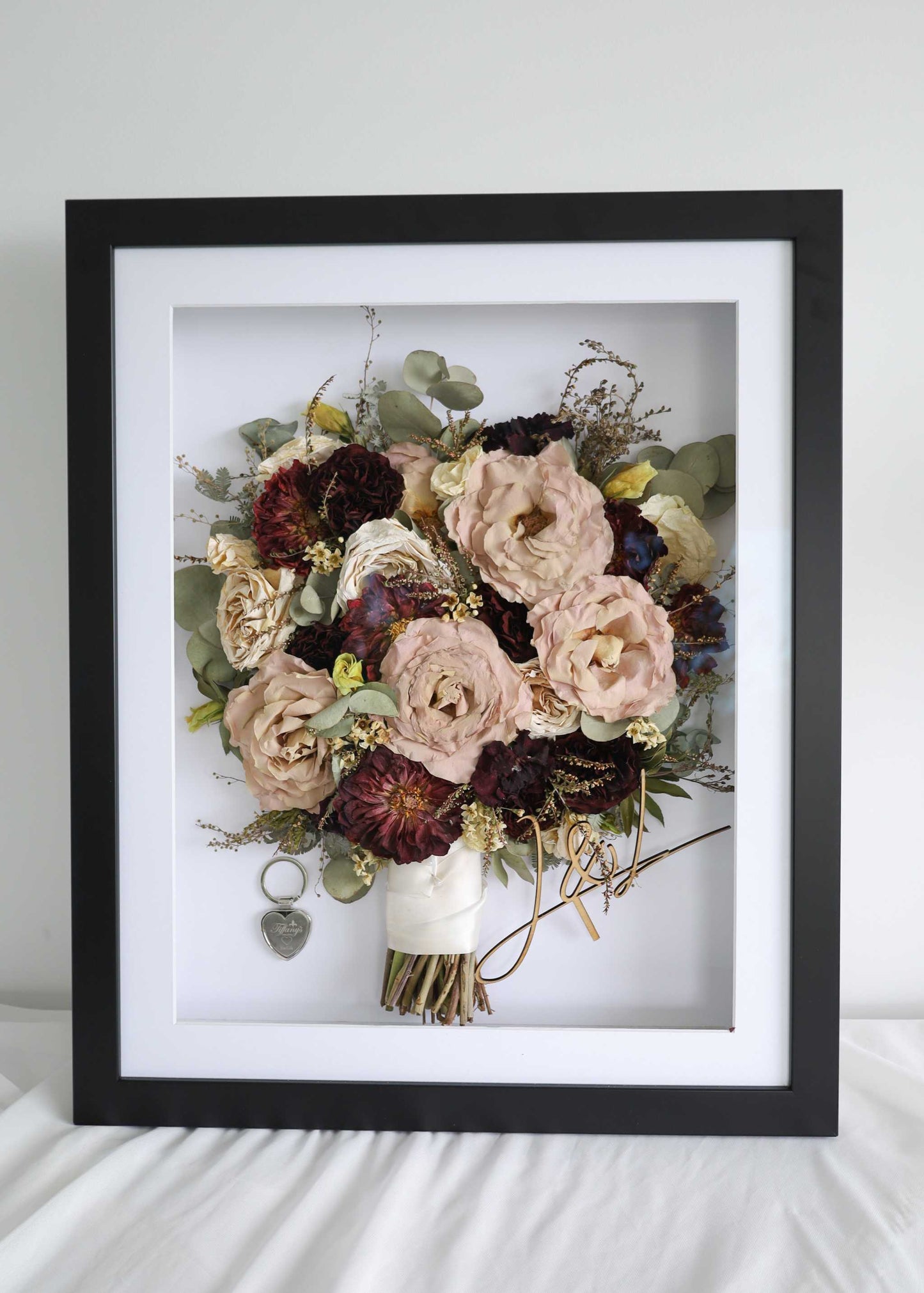 Flower frame duo preservation package with 3D framed bouquet and A4 pressed flower frame