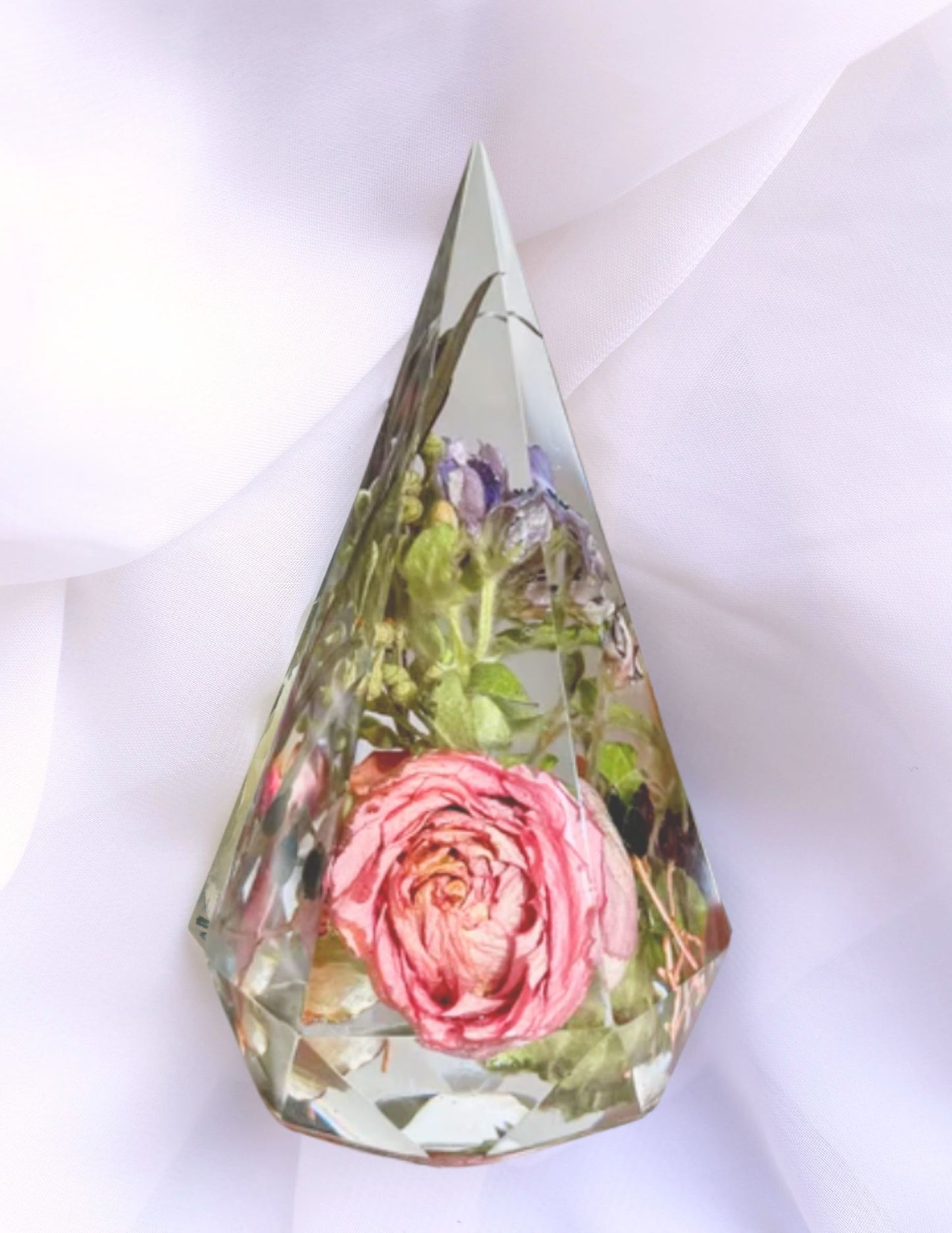 Resin Ring Holder