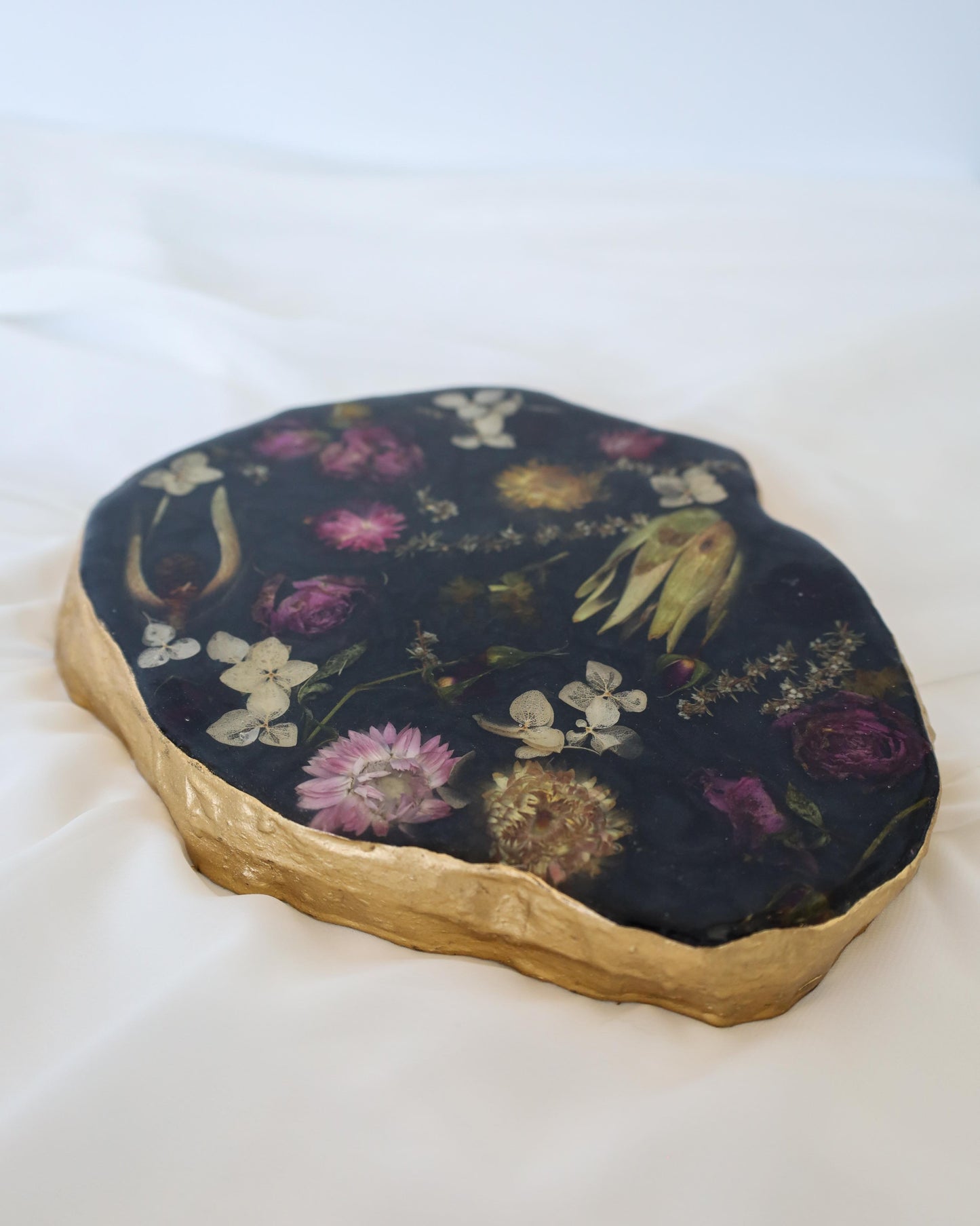 Organic Shaped Resin Display Tray - resin display tray