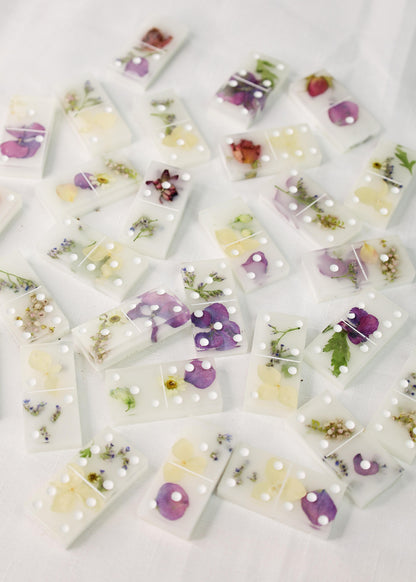 Resin Flower Domino’s Set