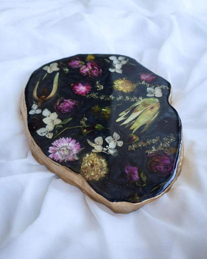 Organic Shaped Resin Display Tray - resin display tray